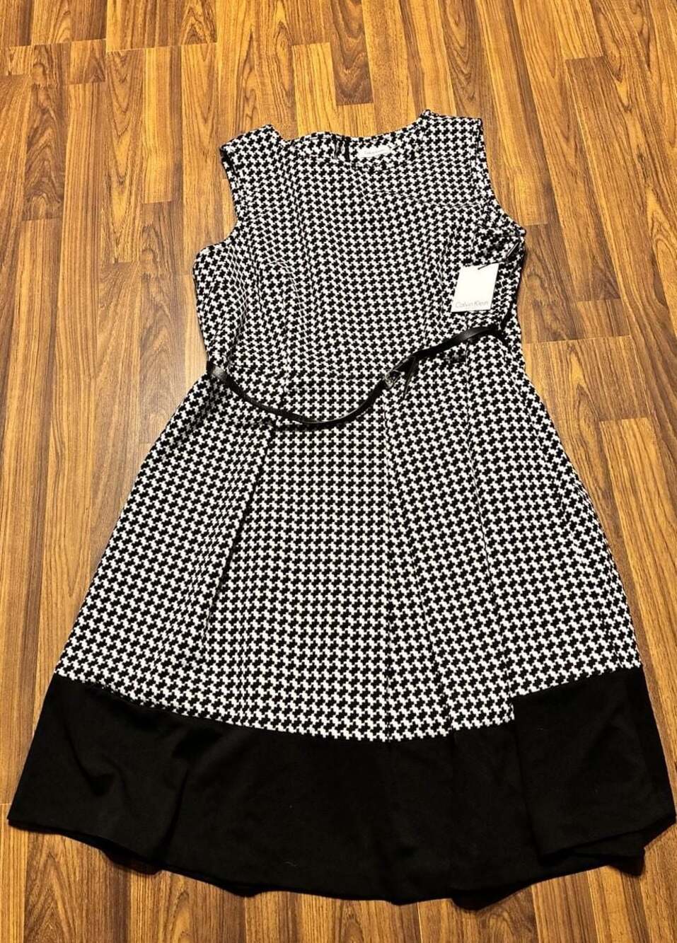 Calvin Klein Women's Houndstooth Sleeveless Belted A-Line Dress